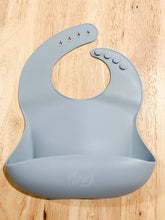 Load image into Gallery viewer, Flossy Silicone Bibs
